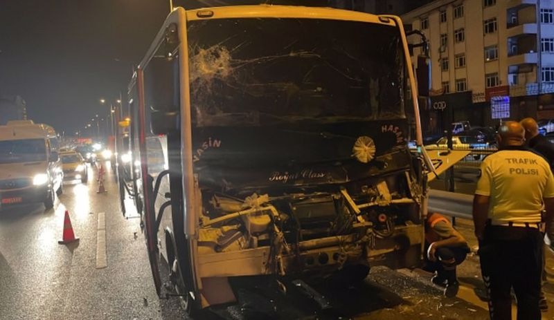 İstanbul'da işçi servisi kaza yaptı: 9 yaralı