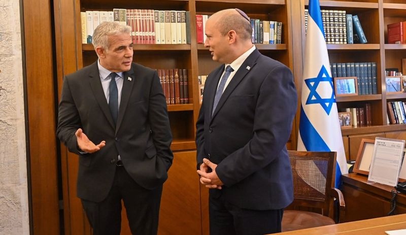 İsrail’de yeni Başbakan Yair Lapid oldu