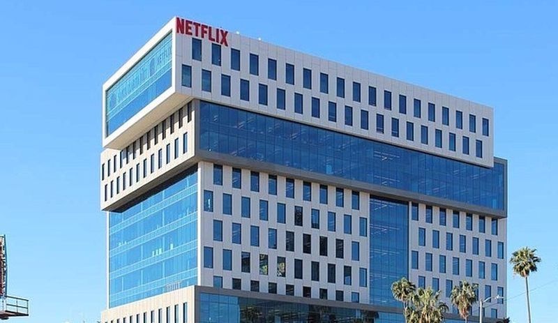 Netflix'e bir reality programındaki çalışma koşullarından ötürü dava açıldı