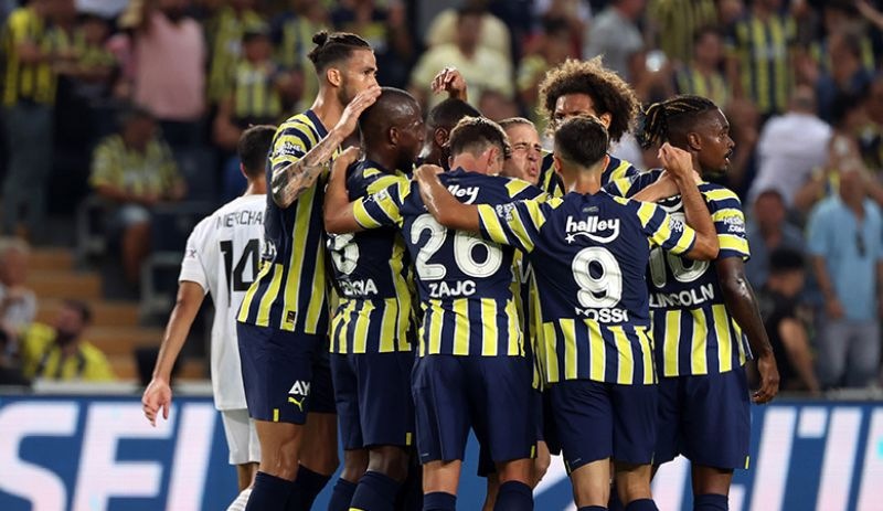 Fenerbahçe Slovacko'yu 3 golle yendi