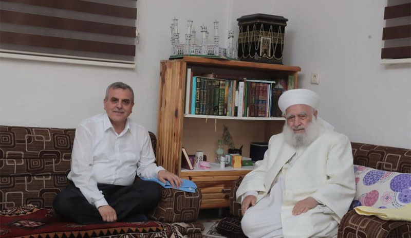 AKP'li Urfa Büyükşehir Belediye Başkanı Zeynel Abidin Beyazgül de 'şeyh'i ziyaret etti