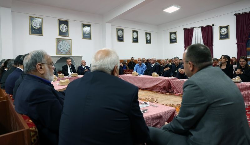 Cumhurbaşkanı Erdoğan, Hüseyin Gazi Cemevi'ni ziyaret etti