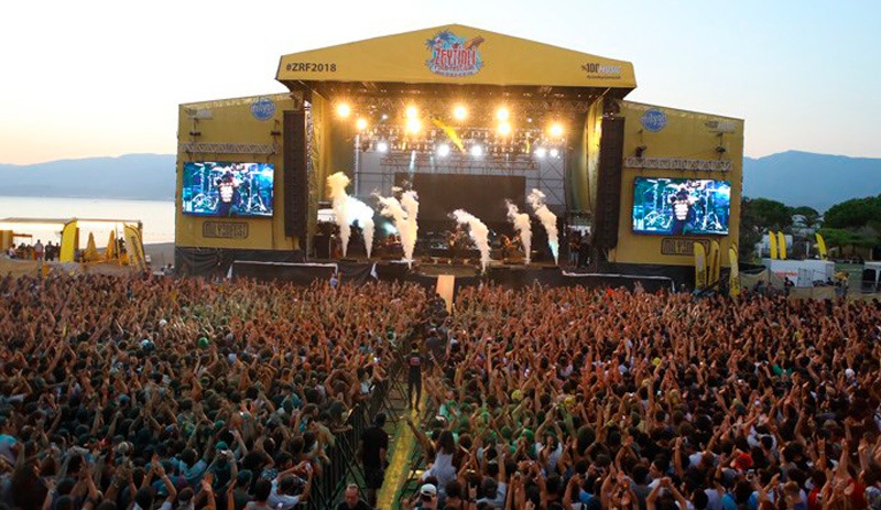 CHP'den festival yasağına tepki: Gençler 'kabusu yendik' diyerek şarkı söyleyecek