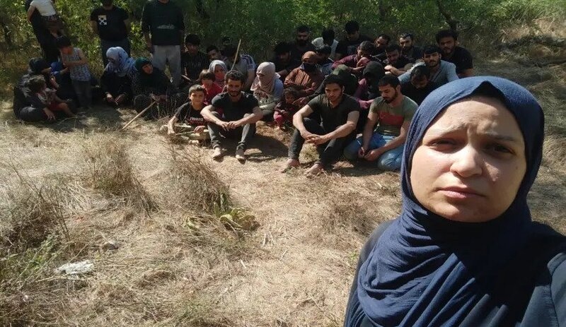 Yaklaşık 40 göçmen Meriç nehrindeki adacıkta mahsur