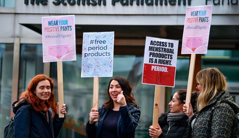 İskoçya'da ped ve tampon artık ücretsiz