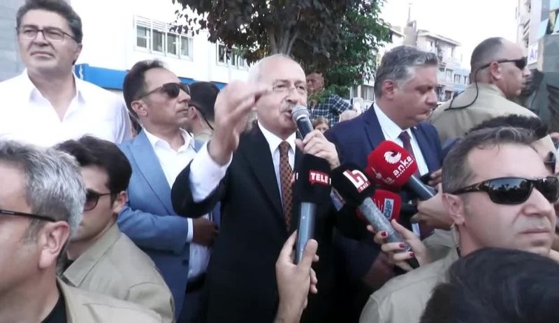 Kılıçdaroğlu'nun Yalova ziyaretinde pankartlı tepki