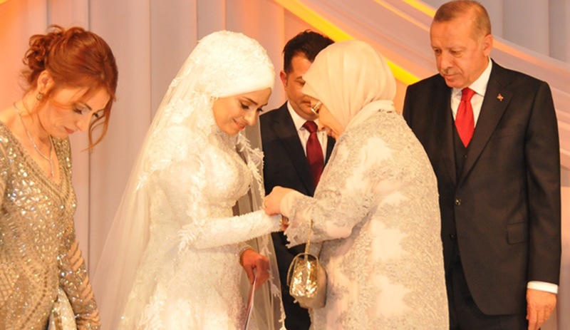 İddia: AKP'li vekil Zehra Taşkesenlioğlu boşanmak için 70 milyon lira tazminat istiyor
