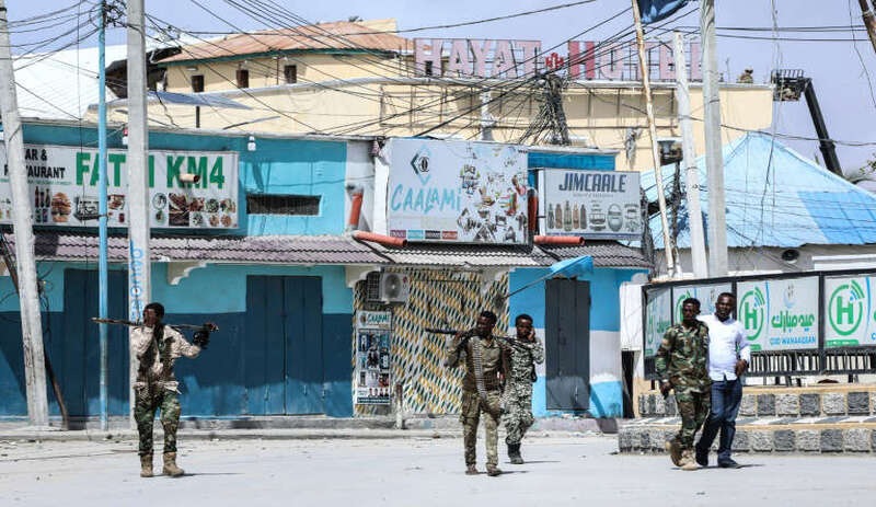 Somali'de Eş-Şebab'ın otel baskını sonlandı: En az 20 kişi öldü