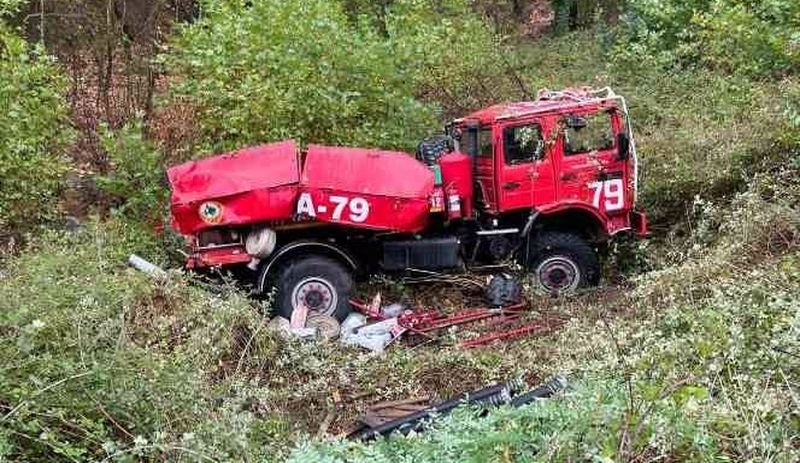 Orman yangını ihbarına giden arazöz kaza yaptı: 4 yaralı