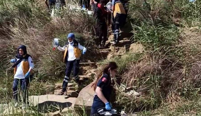 İstanbul'da uçurumdan düştüğü iddia edilen kadın hayatını kaybetti