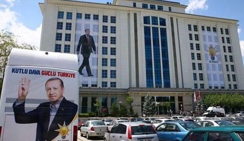 AKP Grup Başkanvekili Tunç seçim araştırmalarına çıkıştı: Anketlerde çıkanın kat kat üstündeyiz