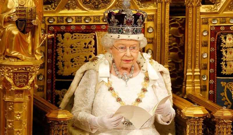 Kraliçe 2. Elizabeth'in cenaze törenine katılacak liderlerden özel jetlerle gelmemeleri istendi