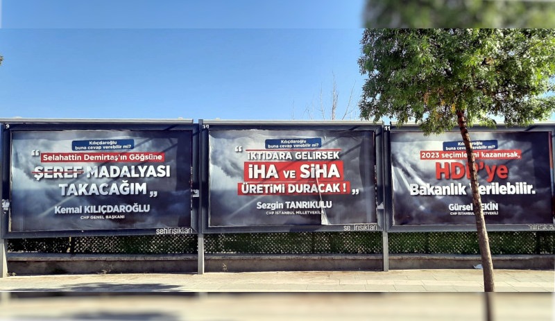 CHP aleyhine afiş yapan şirketten açıklama: Cumhur İttifakı partilerinin isteğiyle bastık
