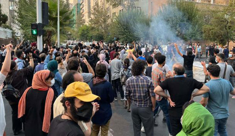 İran’da protestolar devam ediyor: Ölenlerin sayısı 31’e yükseldi