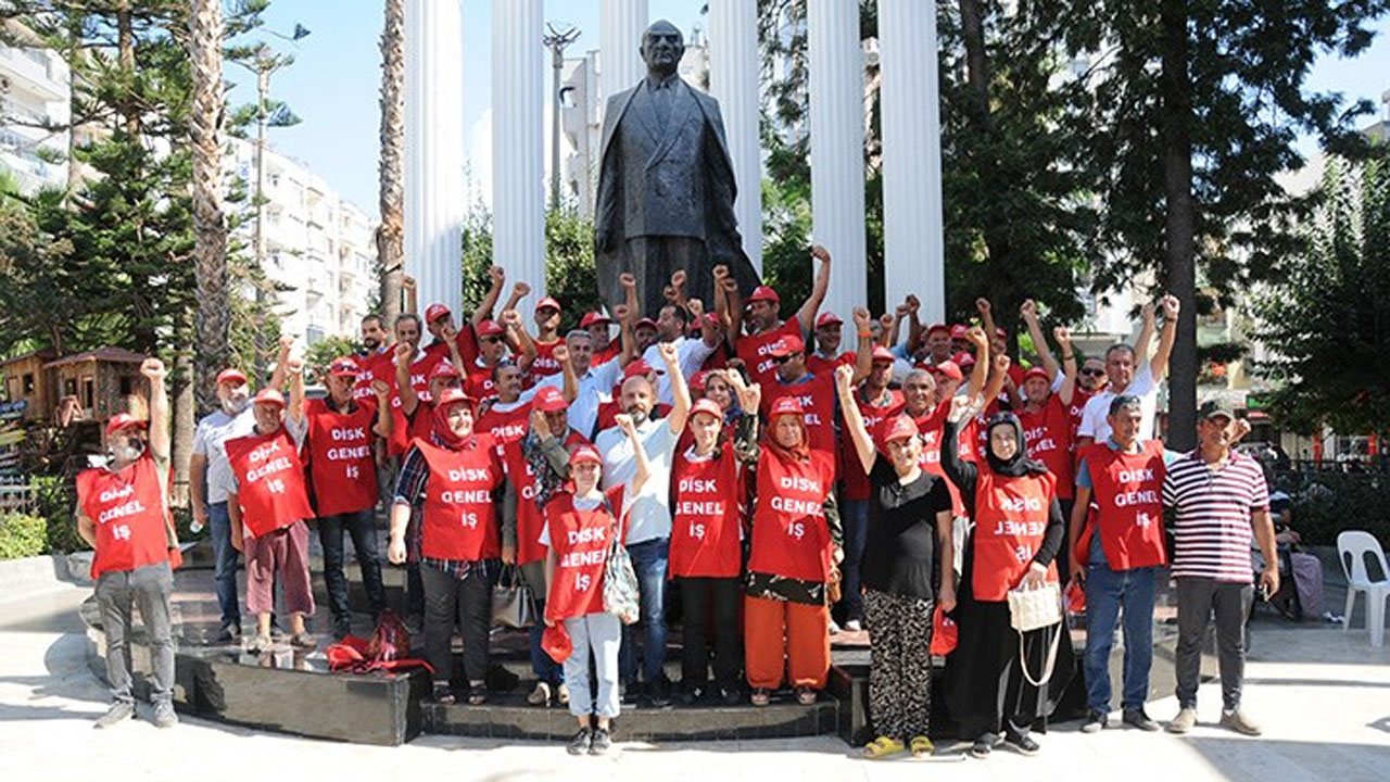 Kumluca Belediyesi’nde işçiler grevde