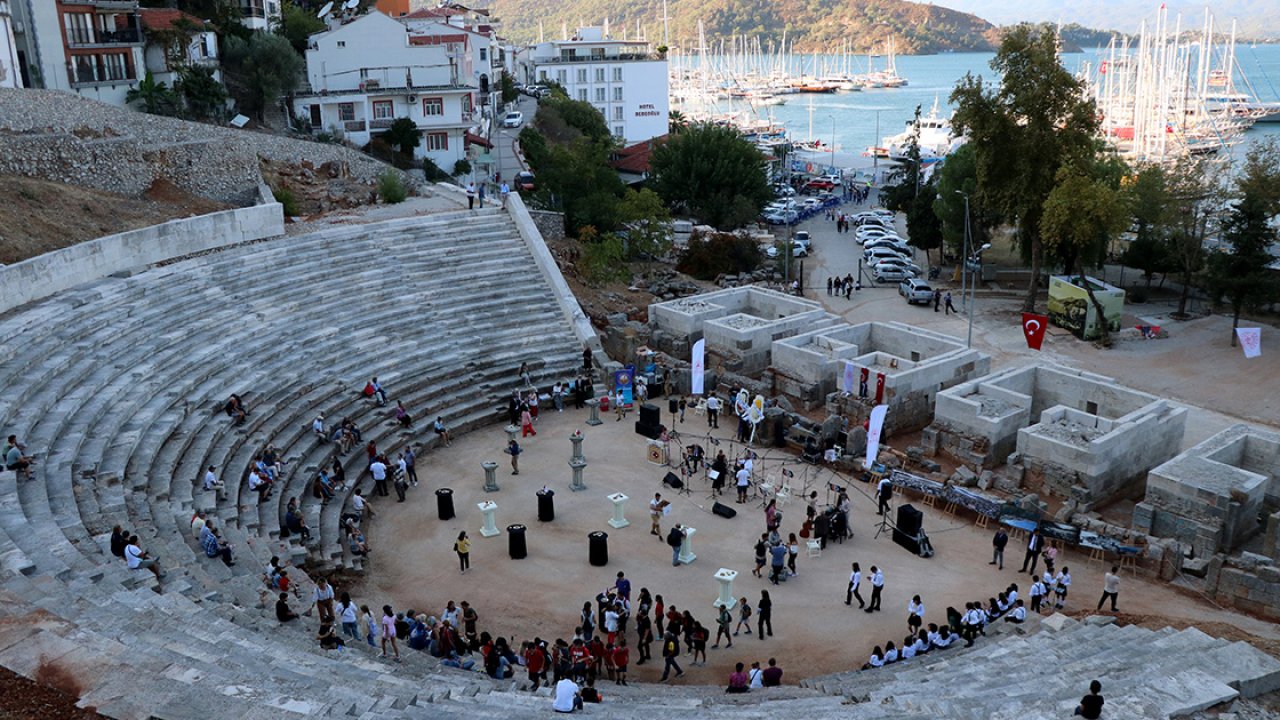 Fethiye'deki Telmessos Antik Tiyatrosu hizmete(!) açıldı