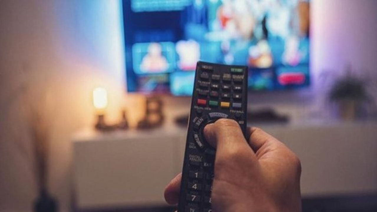 27 Ekim Perşembe TV yayın akışı: Hangi kanalda ne var, günün filmleri ve dizileri neler?