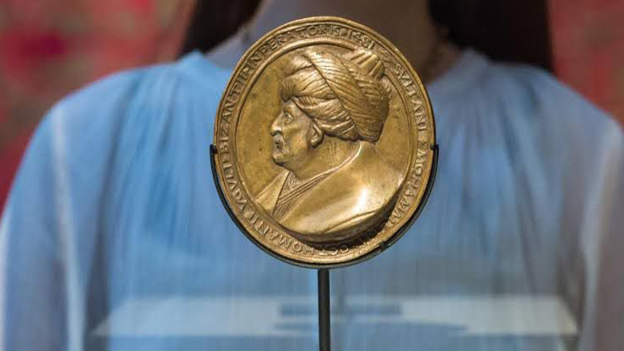 İBB, Fatih Sultan Mehmet’in madalyonunu satın aldı