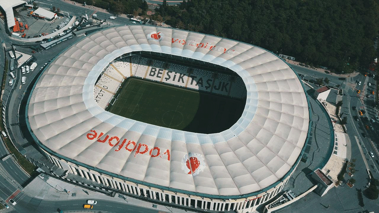 Beşiktaş'ın stadının adı değişiyor
