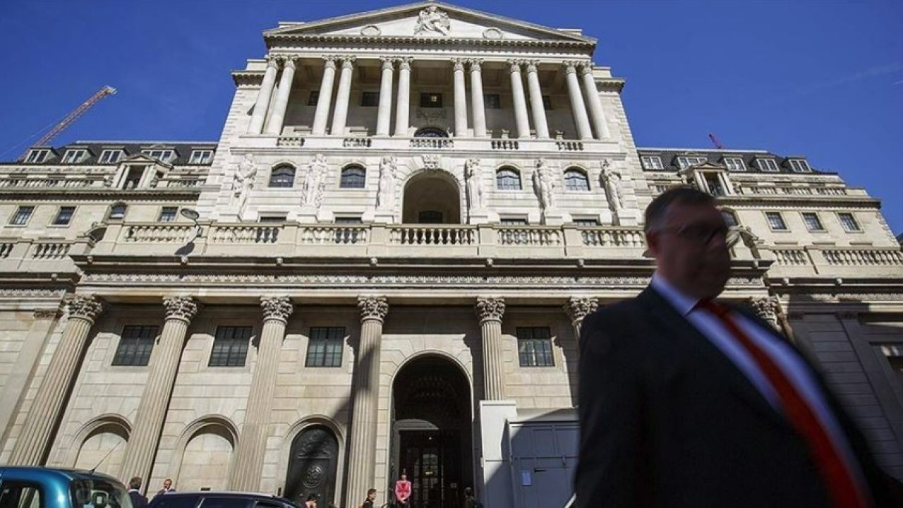 İngiltere Merkez Bankası'ndan 33 yılın en büyük faiz artışı