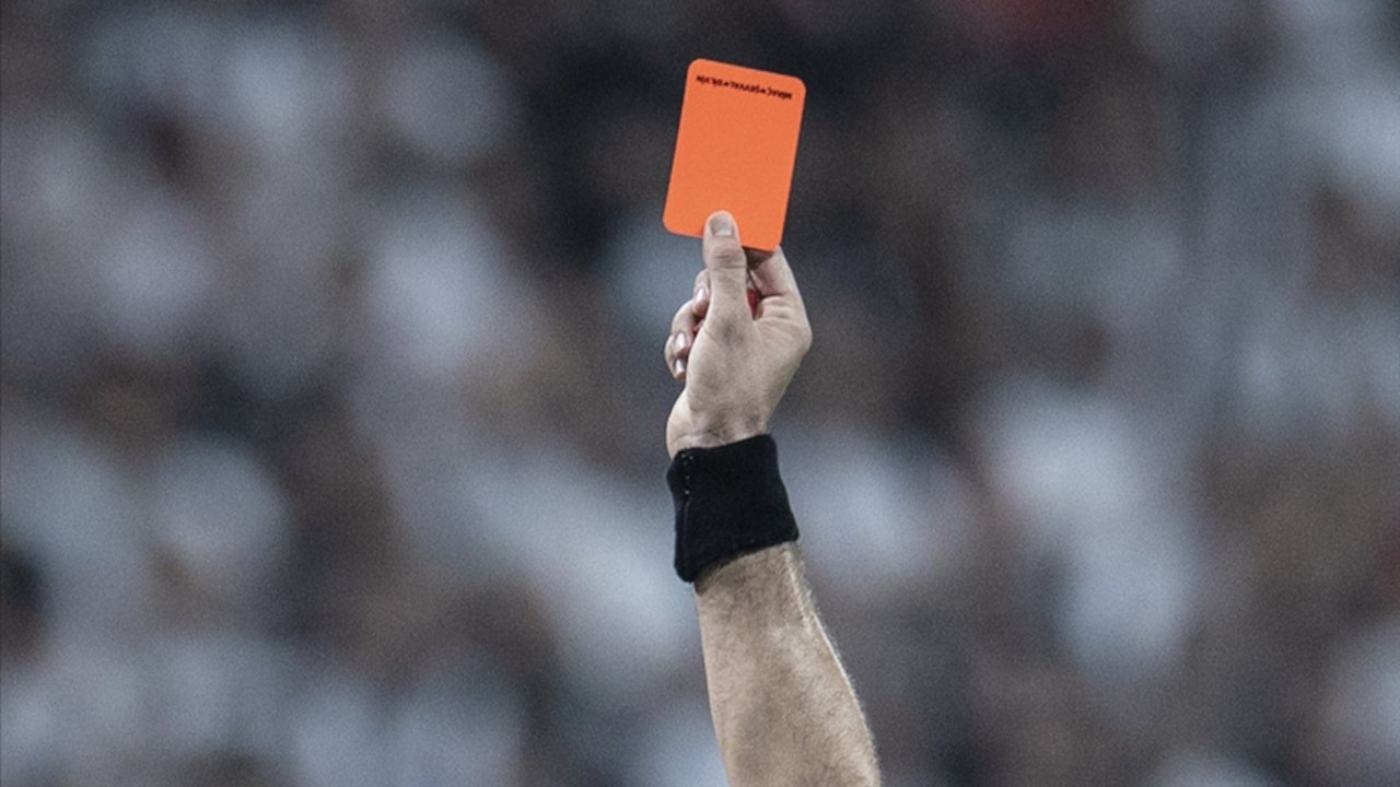 Arjantin'de final maçında 11 kırmızı kart