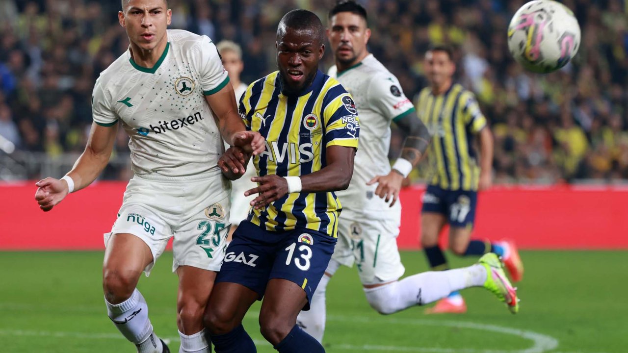 Fenerbahçe Kadıköy'de Giresunspor'a yenildi