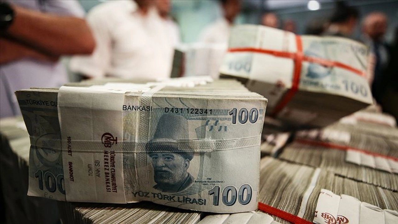 Hazine ve Maliye Bakanlığı 31,7 milyar lira borçlandı