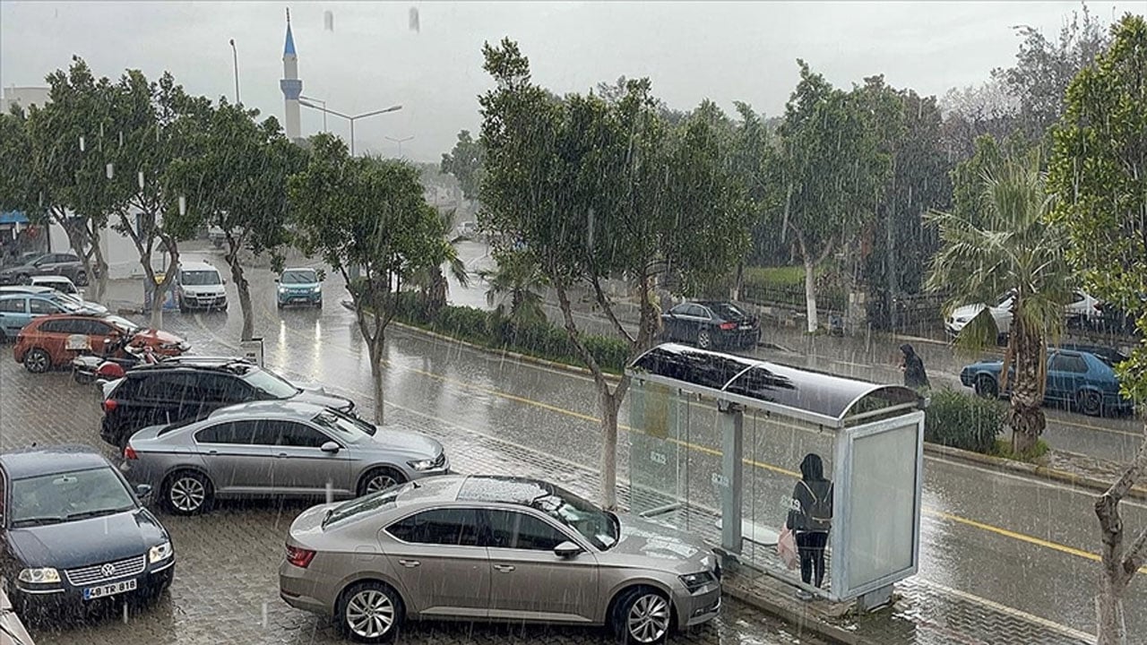 Meteoroloji'nin ardından AFAD da sağanak uyarısı yaptı