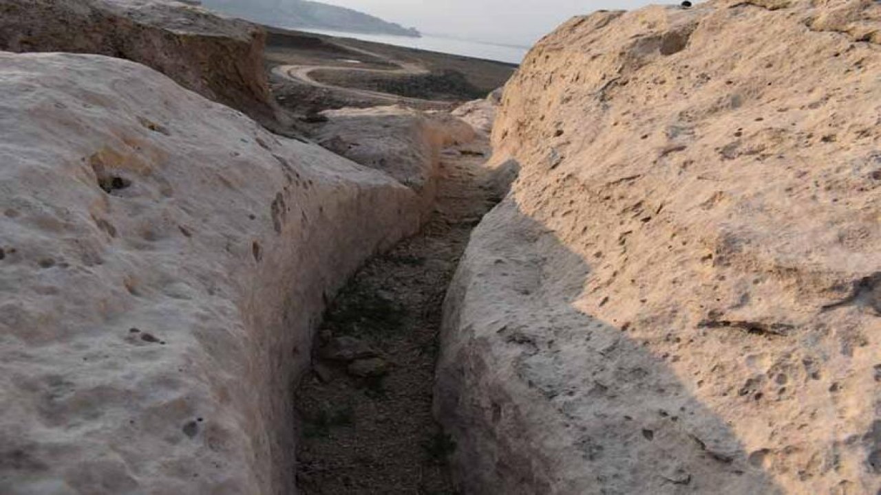 Hasankeyf'te 800 yıllık su kanalı bulundu