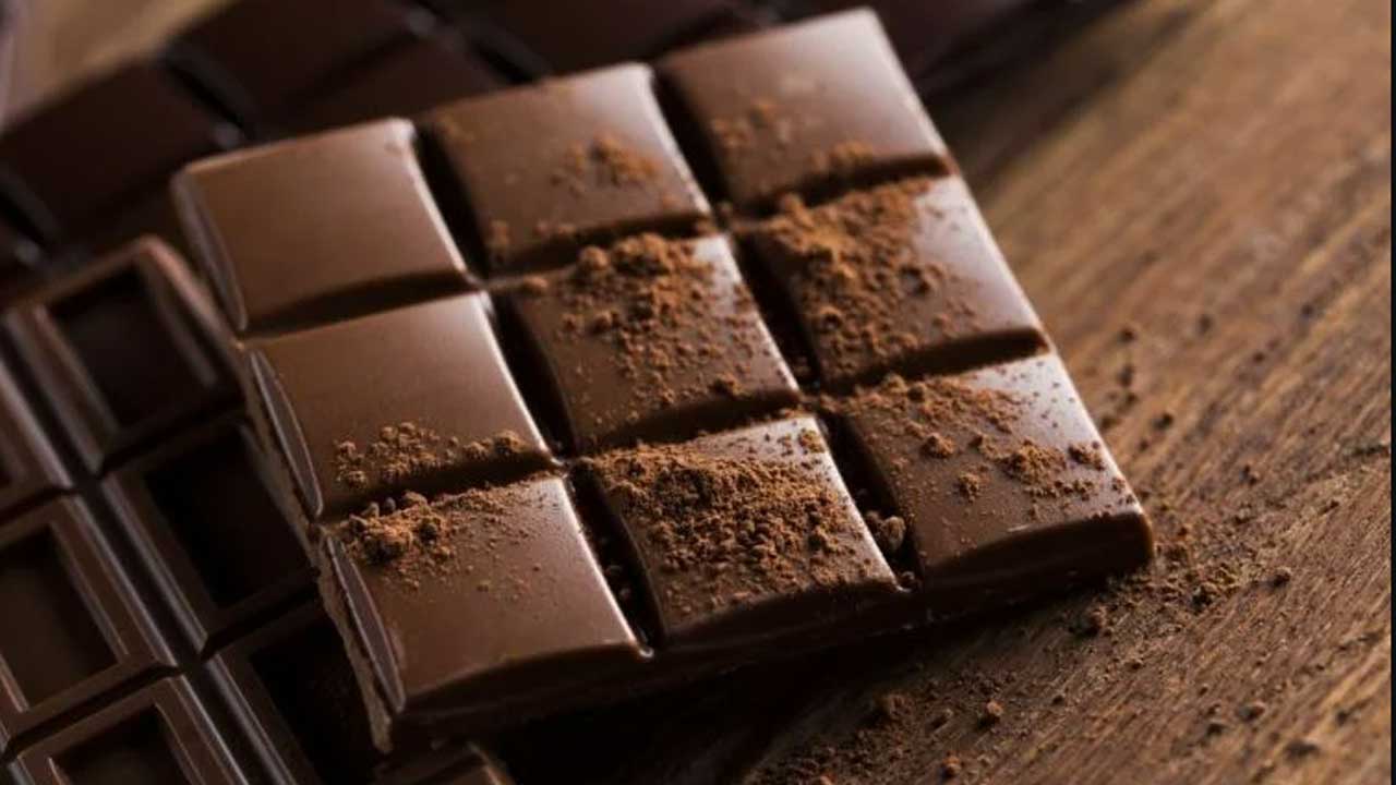 Bülent Şık: Ülkemizde satılan bitter çikolata kurşun, arsenik ve kadmiyum içeriyor