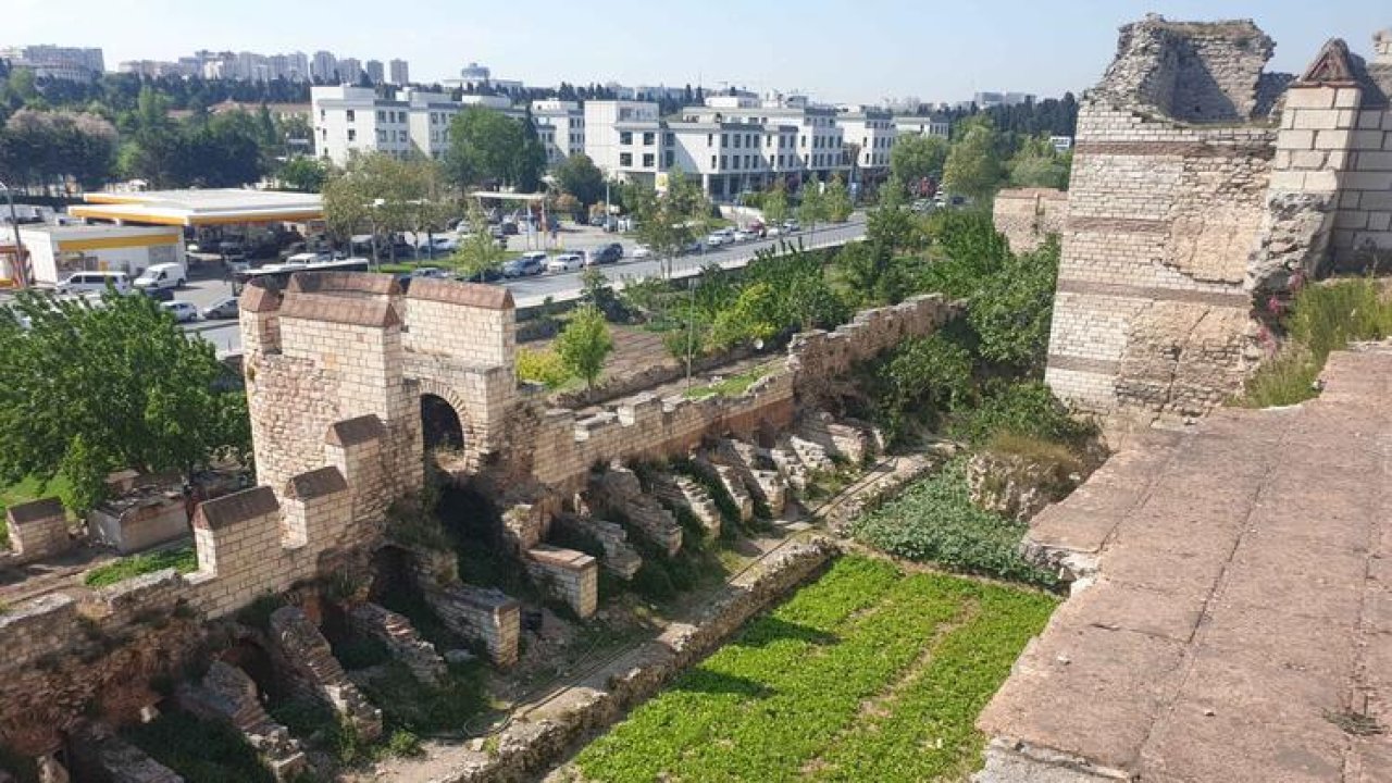 'Yedikule Bostanları restorasyonda tahrip edildi' iddiası