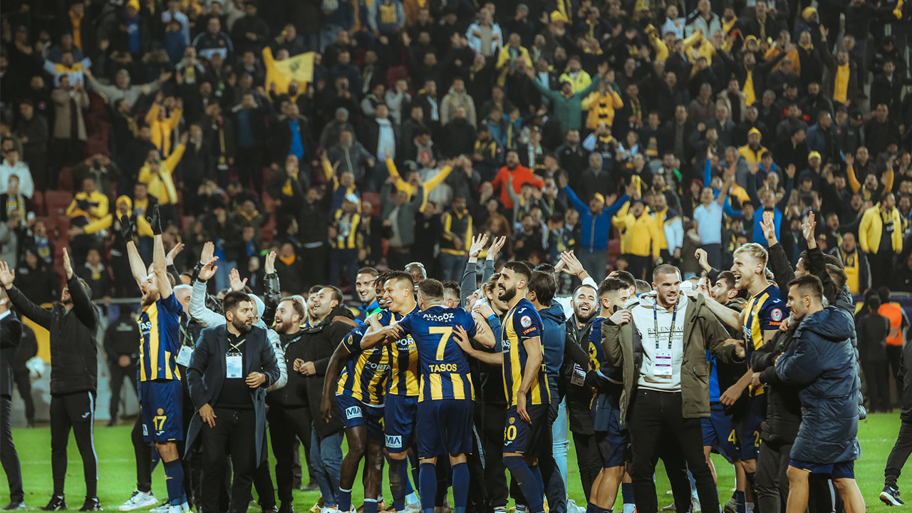 Beşiktaş kupaya erken veda etti, Ankaragücü 22 yıl sonra çeyrek finalde