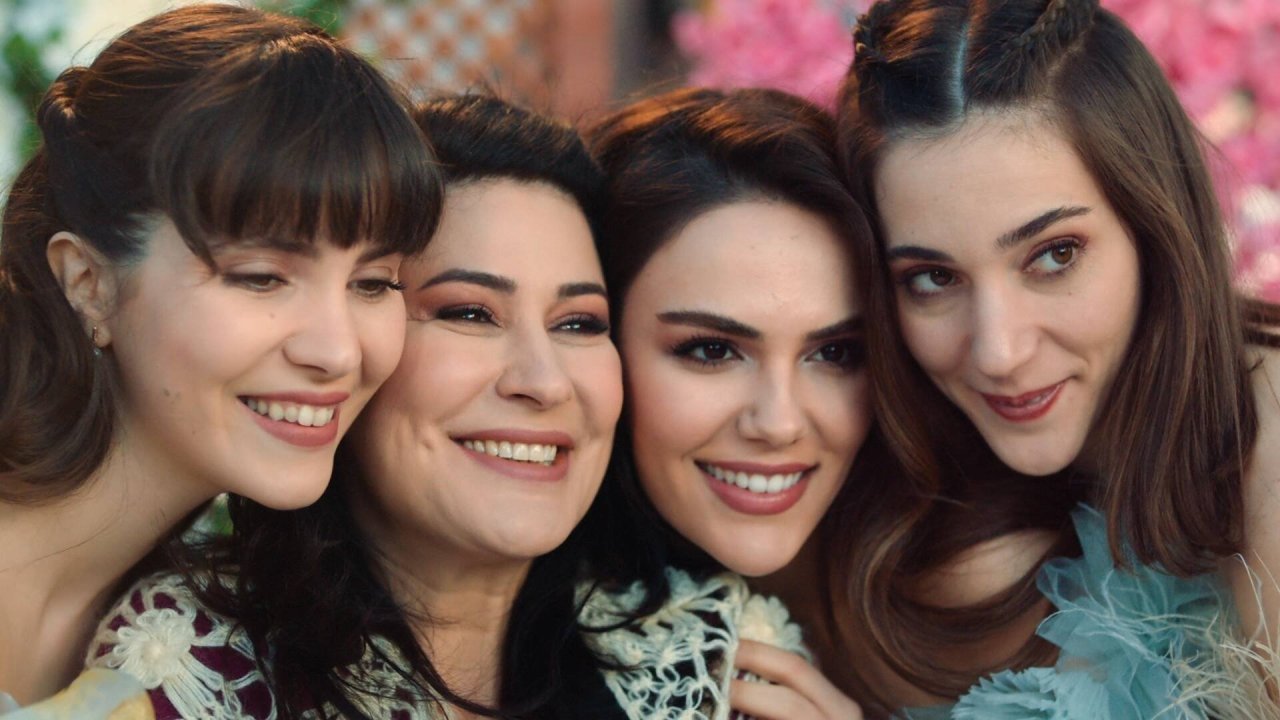 Üç Kız Kardeş dizisi için yeni gelişme.. Kanal D kritik kararı açıkladı