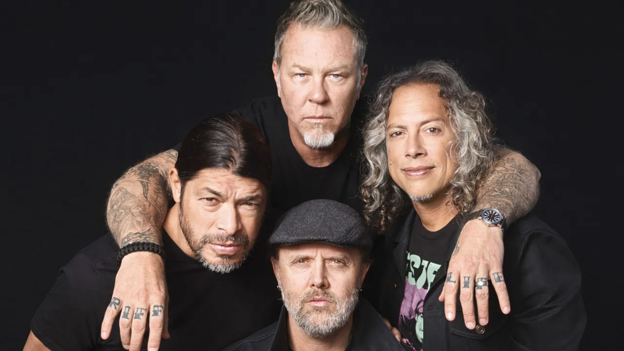 Metallica'dan deprem bölgesine 250 bin dolar bağış