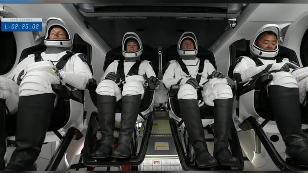 SpaceX’in dört astronotu görevden döndü