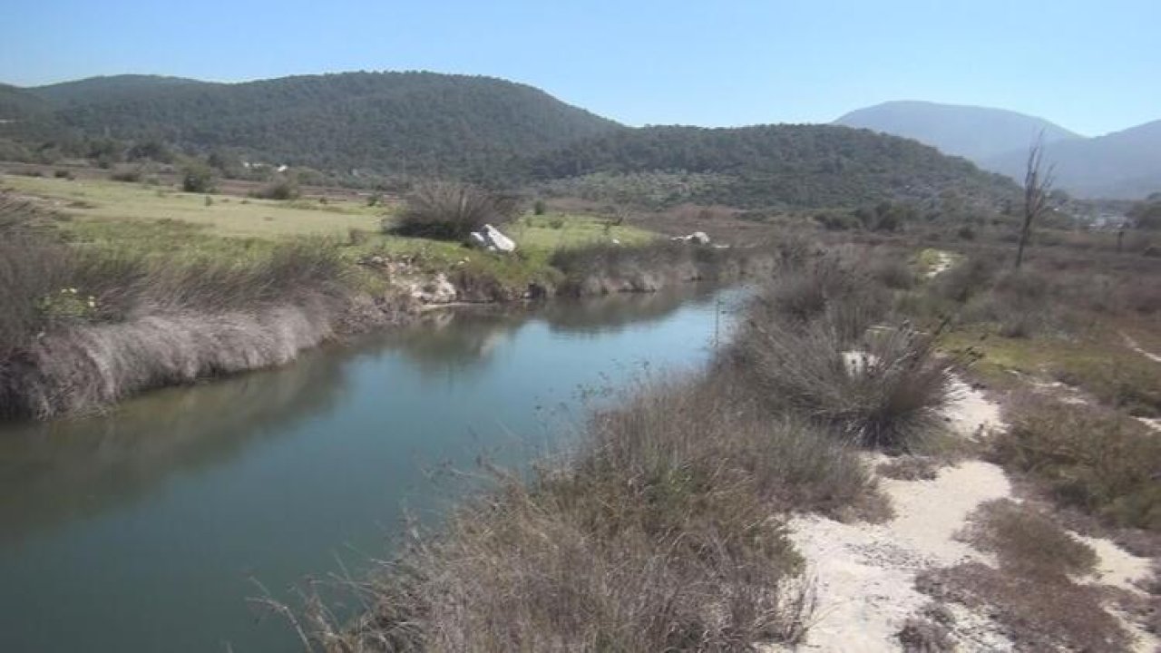 Bodrum'da kuraklık alarmı: Akdeniz Gölü kurumaya başladı