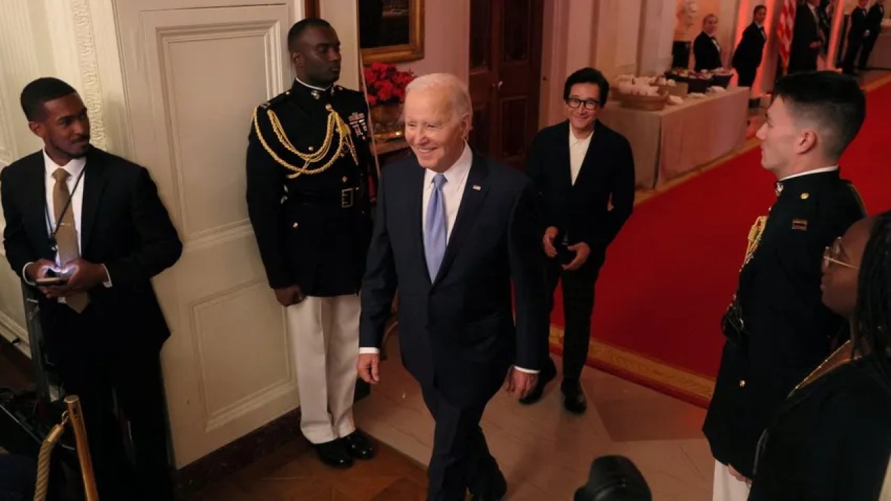 Biden'dan Hollywood'daki senarist grevine destek