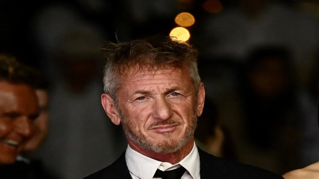 Sean Penn'den Hollywood grevine destek: Yazarlar birliğini sonuna kadar destekliyorum