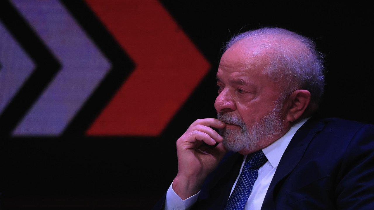 Putin ile savaşı görüşen Lula, Rusya davetini reddetti