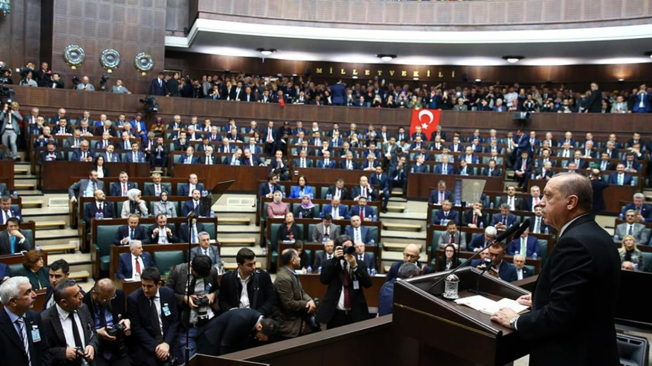 AKP'nin yeni Meclis grup yönetimi belli oldu