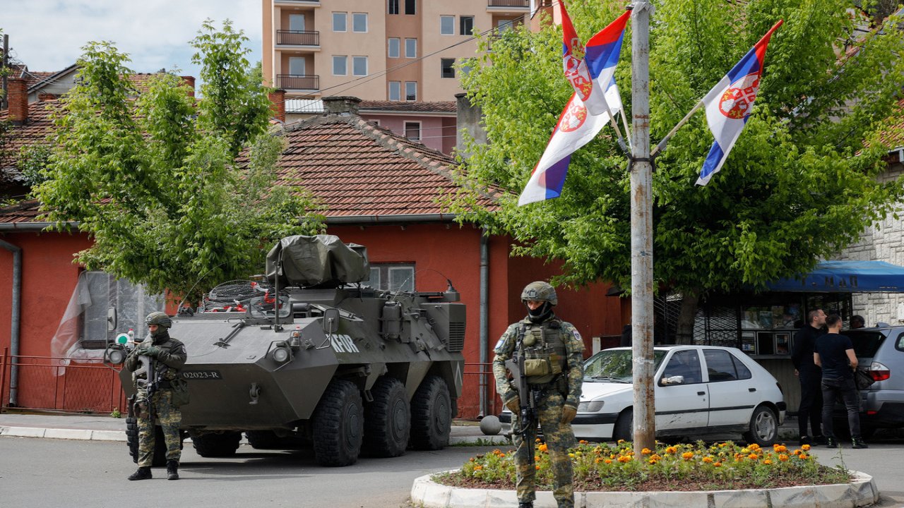 NATO üyesi Türkiye Kosova'ya asker gönderiyor