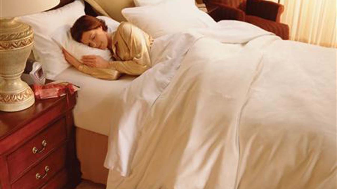 Horlamaya tek çözüm 'kulak tıpası' değil: Ayrı odalarda uyuyan çiftlerin daha mutlu olduğu ortaya çıktı
