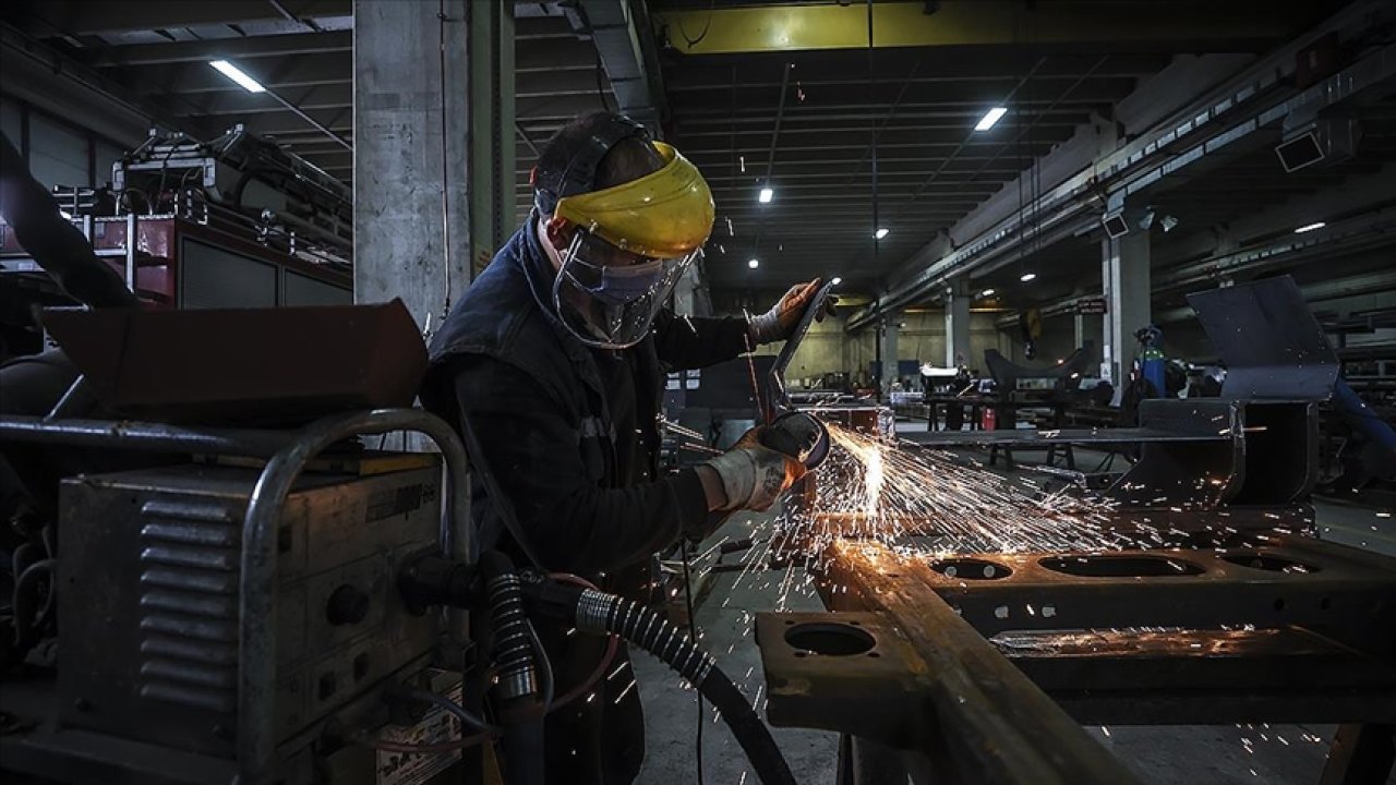 Sanayide çalışan kişi başına üretim endeksi yüzde 5,2 geriledi