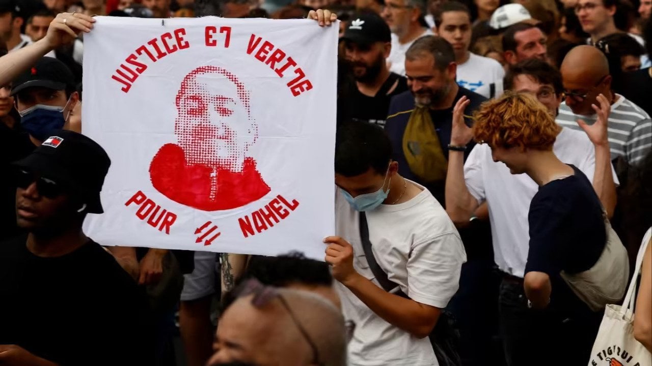 Fransa'da polis kurşunuyla öldürülen Nael'in cenaze töreni yapıldı