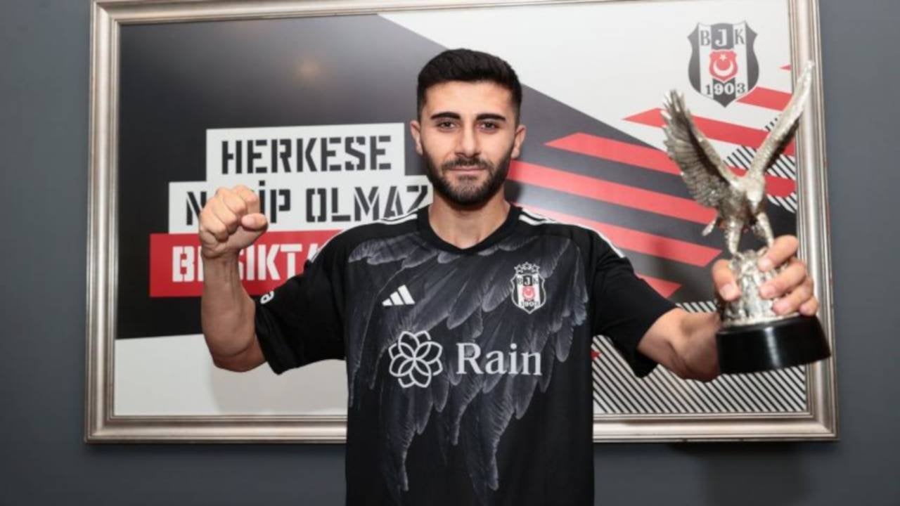 Fabrika işçisi Emrecan Bulut, Beşiktaş'a transfer oldu