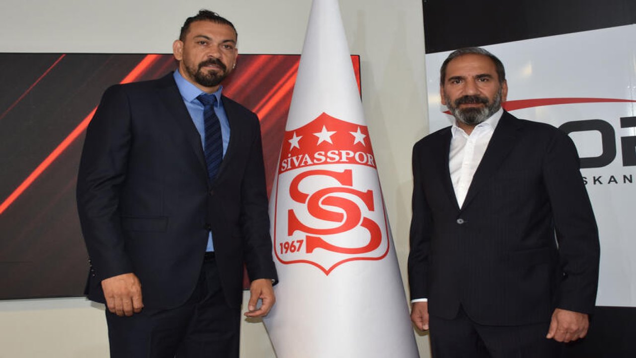 Sivasspor'un yeni teknik direktörü Servet Çetin oldu