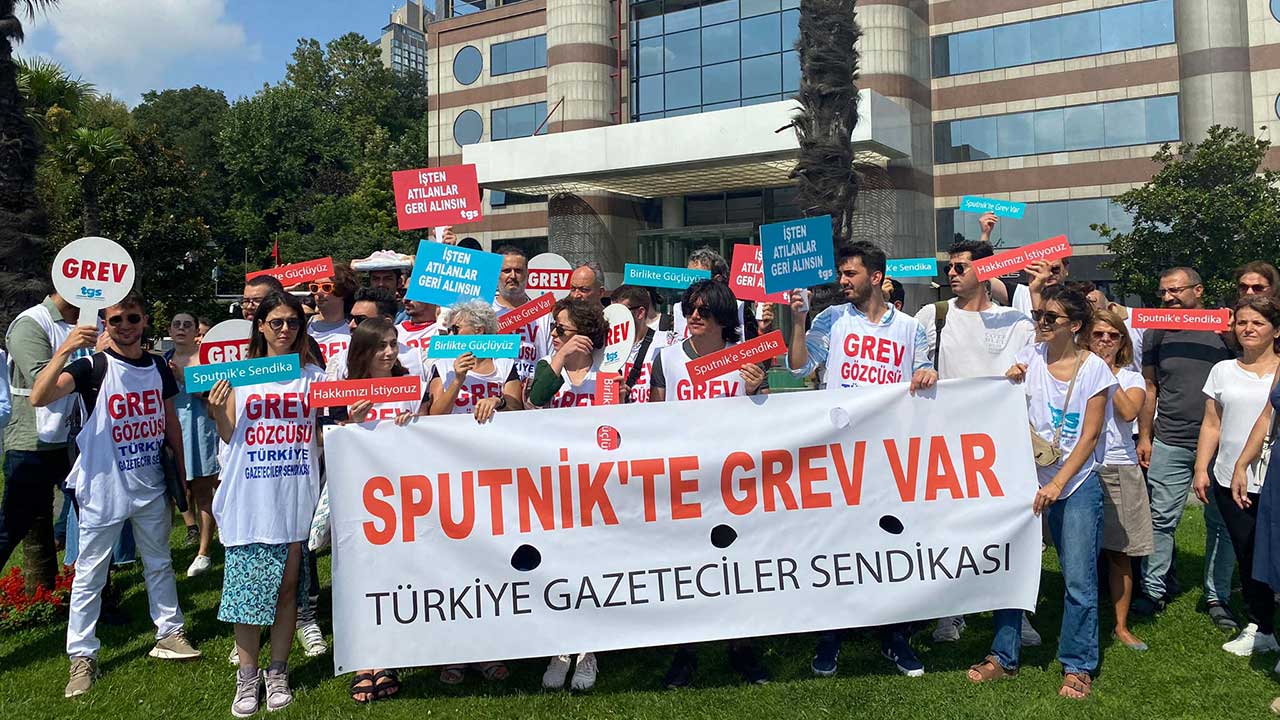 Sputnik Türkiye ofisi greve çıktı: Bu grev güvencesiz ve düşük ücretle çalışan tüm gazetecilerin grevidir