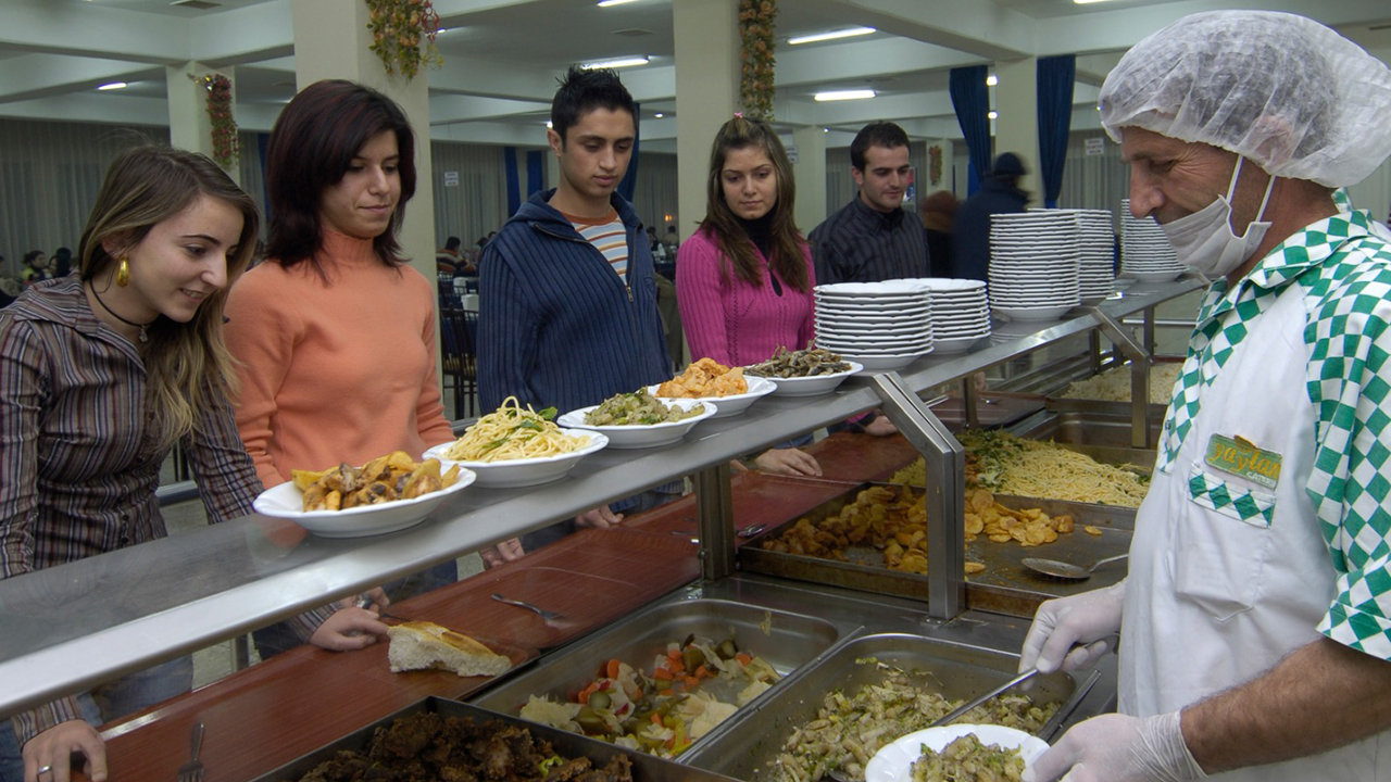Atatürk Üniversitesi, öğrenci yemeklerine yüzde 185 zam yaptı