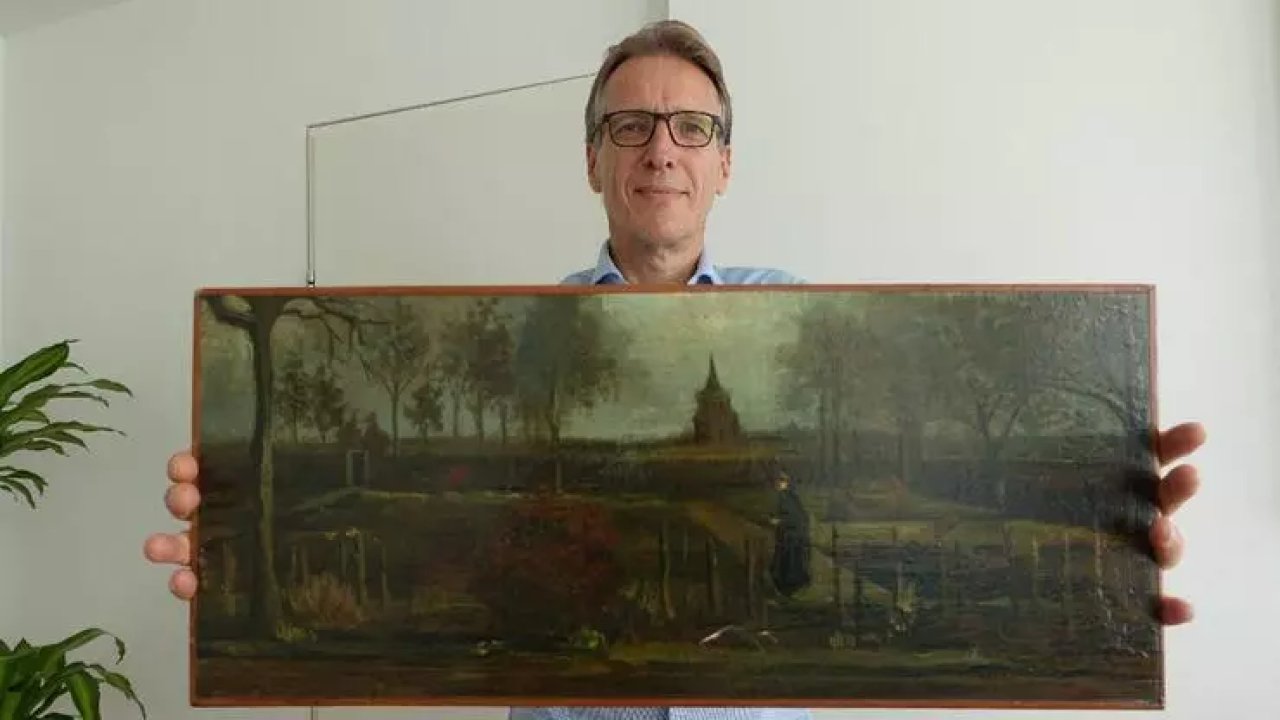 Sanatın Indiana Jones'u, çalınan Van Gogh tablosunu buldu: Ikea poşetinde teslim edildi
