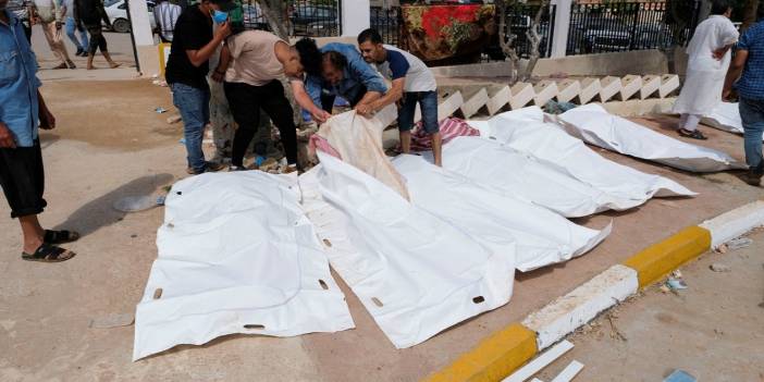 BM'ye göre yalnızca Derne'de 30 bin kişi yerinden oldu: Ölü sayısının 6 bini geçtiği belirtiliyor